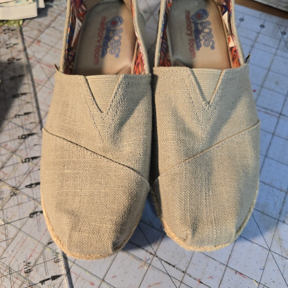 Bob's by Sketcher Womens 7M Tan